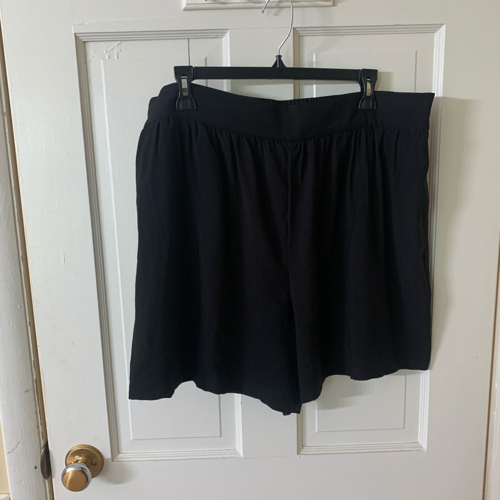 Ophelia roe Women's Black Athletic Shorts with Elastic Waist in the back